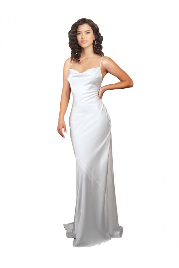 Blanc Fourreau Balayage train Satiné Soyeux Simple Plage Robes de mariée Pas Cher