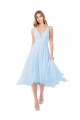 Bleu ciel clair Trapèze Col V midi Mousseline Courte Robes demoiselle d'honneur / Robes de cocktail Pas Cher