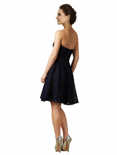 Bleu marine foncé Trapèze Col V Dentelle Courte Robes demoiselle d'honneur / Robes de cocktail