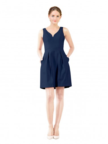 Bleu marine foncé Trapèze Col V Satiné Courte Robes demoiselle d'honneur / Robes de cocktail Pas Cher