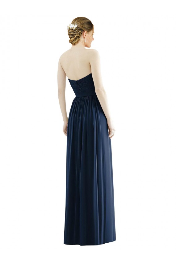 Bleu marine foncé Trapèze Sans bretelle Mousseline Longue Formelles Robes demoiselle d'honneur / Robes de soirée Pas Cher
