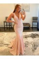 Couleur affichée Fourreau Col V Balayage train Paillettes Velours Longue Robes de bal Pas Cher