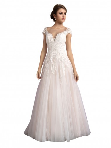 Ivoire & Champagne Trapèze Illusion Traîne cathédrale Tulle Dentelle Plage Robes de mariée Pas Cher
