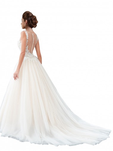Ivoire Trapèze Illusion Traîne cathédrale Tulle Dentelle Plage Robes de mariée
